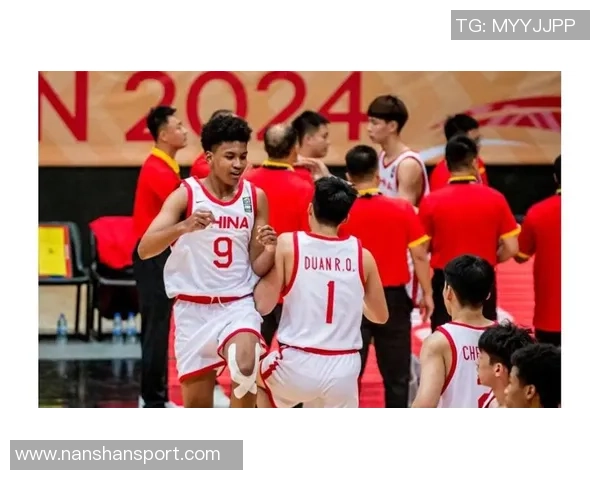 CBA新秀崭露头角 各队新人表现初评与未来发展潜力分析 CBA新秀崭露头角 各队新人表现初评与未来发展潜力分析